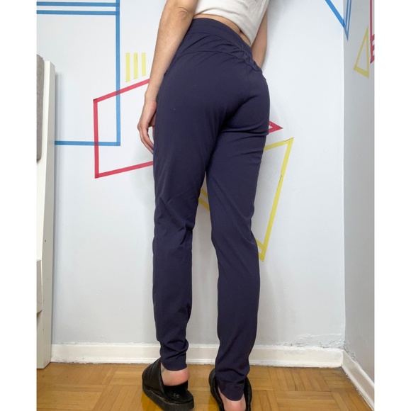 Lululemon Dropt Pant - Picture 2 of 5